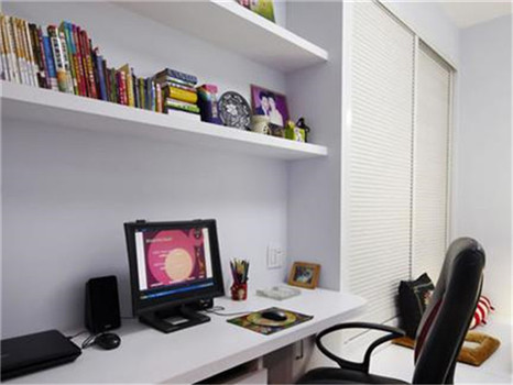 您家有小小的書房嗎？是怎么樣的呢？