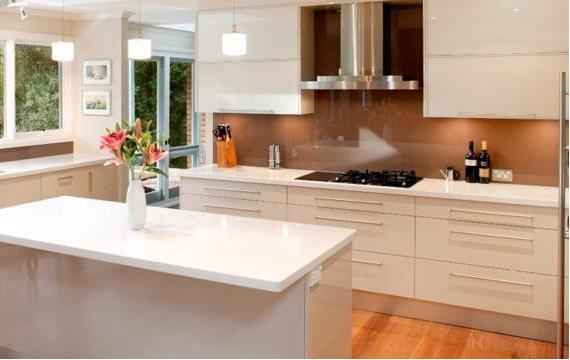 廚房里櫥柜怎么清潔和保養(yǎng)？